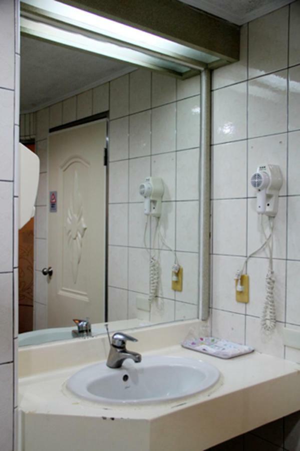 Persimmon Hotel Hsinchu Extérieur photo